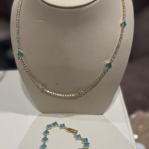 Elegant Gold and Blue Floral Necklace and Bracelet Set
